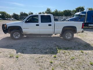 2005 GMC Sierra 2500HD Work Truck - Exterior Side Driver Image